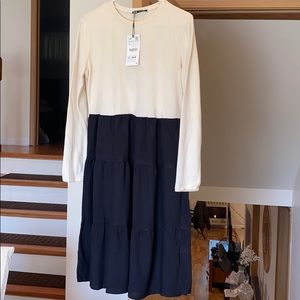 ZARA long sleeve ruffled dress off-white black L